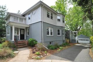 8 Howard Pl, Englewood, NJ 07631-3617