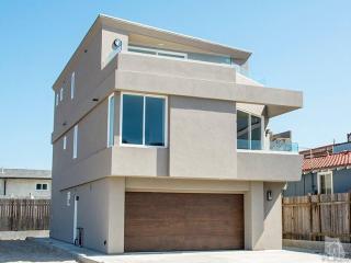 140 Tujunga Ave, Oxnard CA  93035-4589 exterior