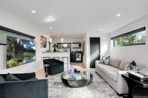 376 Gilpin St, Denver CO 80218-2523 exterior