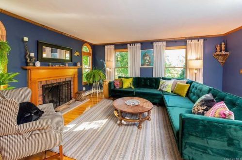 110 Felter Hill Rd, Washingtonville, NY 10992-2003