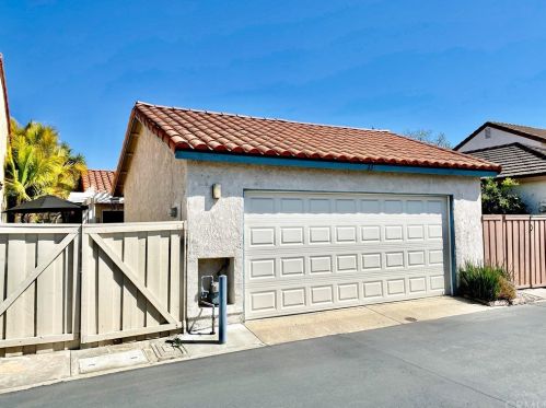 23 Orch, Irvine CA 92618-4540 exterior