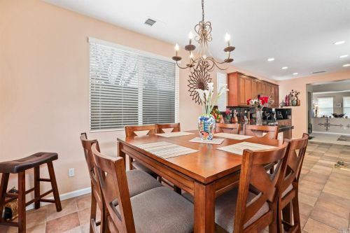 1091 Amber Rdg Ln, Vacaville CA 95687-5828 exterior