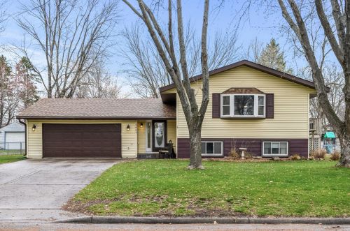 2607 14th St, Saint Cloud, MN 56301-4848