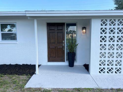 1322 Farmdale St, Lehigh Acres, FL 33936-4822