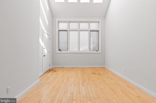 2417 Grays Ferry Ave, Philadelphia PA  19146-2450 exterior