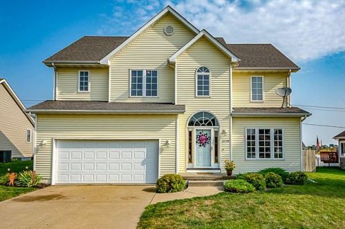 3710 4th St, Ankeny, IA 50023-8739