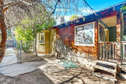 3707 Linwood Pl, Riverside CA 92506-1815 exterior