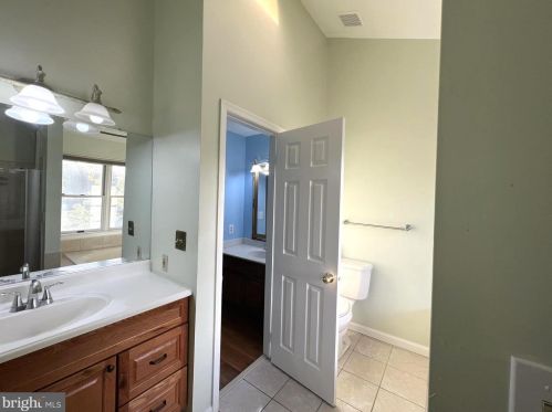 1408 Golf Course Dr, Bowie MD  20721-2330 exterior
