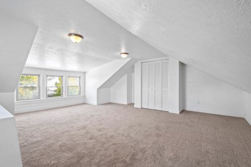 222 Ulysses St, Pittsburgh PA  15211-1546 exterior