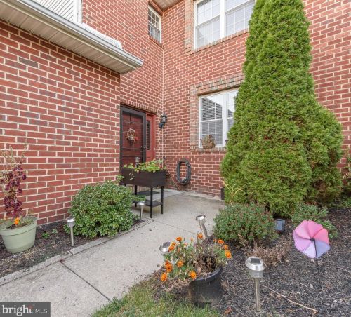 4156 Nantucket Dr, Navy Sup Dpt, PA 17050-9102