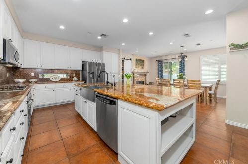 25989 Msn Rd, Loma Linda CA  92354-6506 exterior