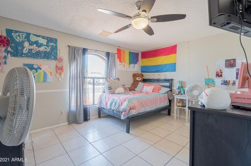 6319 Turquoise Ave, Glendale AZ 85302-1037 exterior