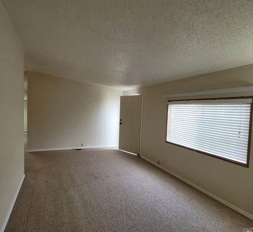 1126 Broadleaf Ln, Windsor CA  95492-9318 exterior