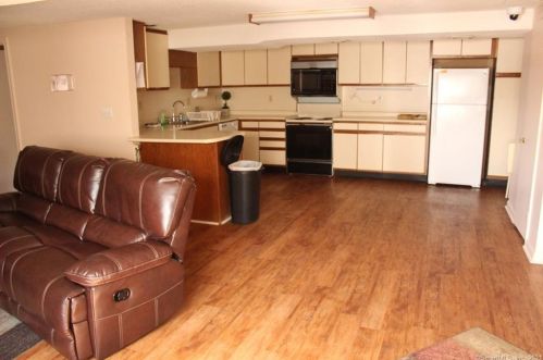 887 Farmington Ave, Hartford CT  06119-1444 exterior