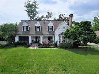 134 Brockenbraugh Ct, Metairie, LA 70005-3318