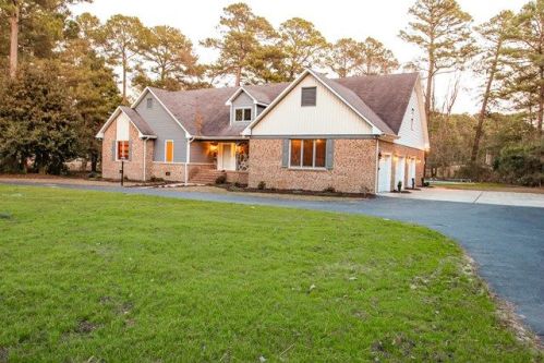 911 Mill Rd, Goldsboro, NC 27534