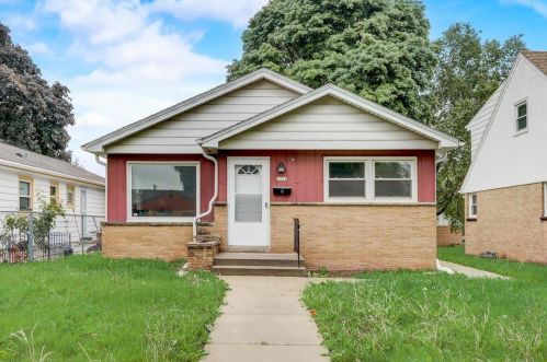 4322 89th St, Milwaukee, WI 53228-2812