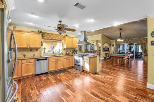 8813 Wendy Ln, West Palm Beach FL  33411-6522 exterior