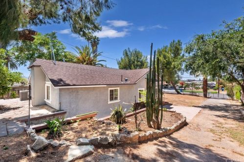 9244 Colorado Ave, Riverside, CA 92503-2637