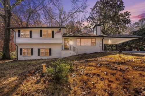 4849 Kenilworth Dr, Stone Mountain GA  30083-3421 exterior
