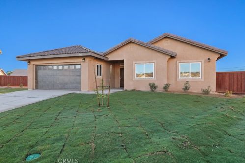 998 Shelbie Ave, Brawley, CA 92227-7774