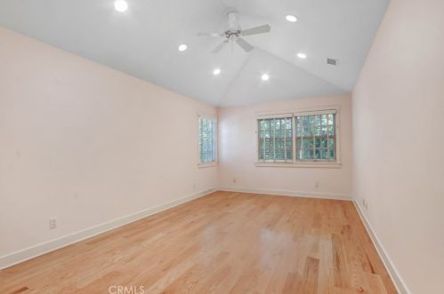 11805 Hartsook St, North Hollywood CA  91607-3215 exterior