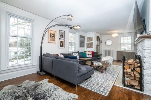 77 Kewanee Rd, New Rochelle NY  10804-1301 exterior