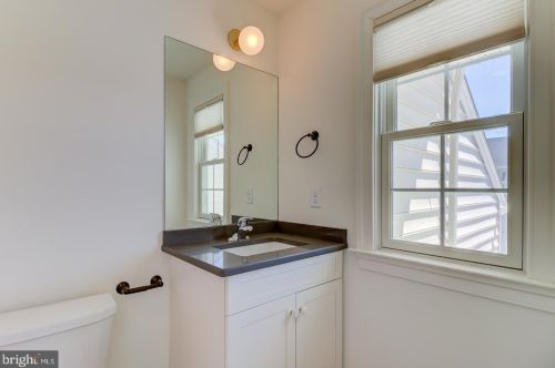 638 D St, Kennett Sq PA  19348-3273 exterior