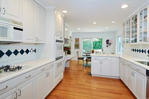 26 Bonwit Rd, Rye Brook NY  10573-1437 exterior