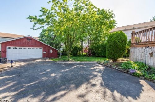 20 Sindle Ave, Little Falls NJ  07424-1650 exterior