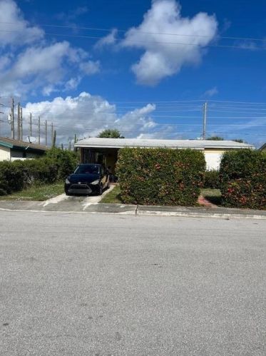 635 59th St, West Palm Beach, FL 33407-2529