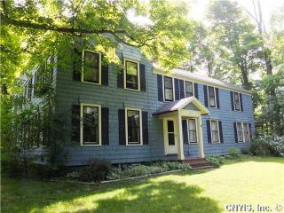 4674 Whetstone Rd, Manlius, NY 13104-2517