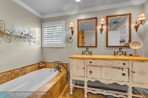 17836 15 Ct, Hollywood FL 33024-4602 exterior