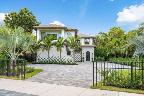 220 Argyle Rd, West Palm Beach FL  33405-1606 exterior