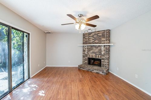 301 Terrace Ct, Sanford, FL 32773-4927