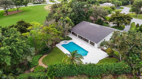 4315 Lakewood Dr, Delray Beach FL  33445-9004 exterior