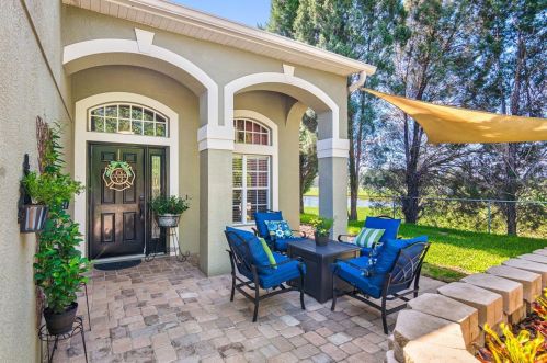 3202 Coconut Grove Rd, Land O Lakes FL  34639-6735 exterior