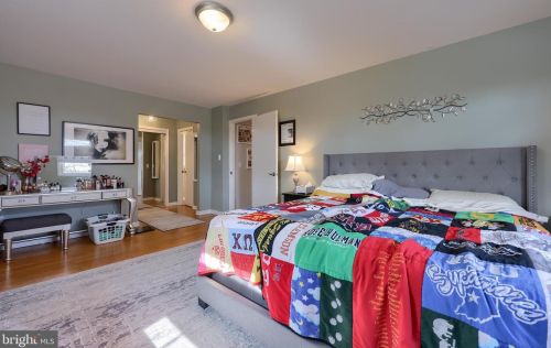 1449 Jill Dr, Hummelstown PA  17036-9005 exterior