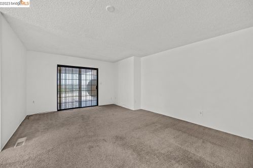 4369 Hillview Dr, West Pittsburg CA  94565-6071 exterior