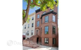 1542 Pacific St, Brooklyn, NY 11213-1105
