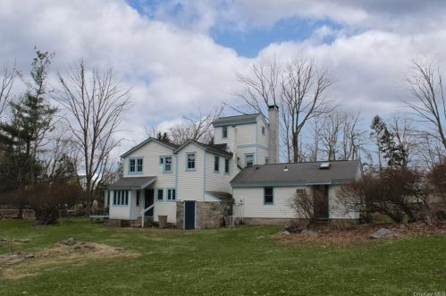 5 High Ridge Rd, Scotts Corners NY  10576-1606 exterior