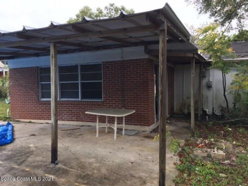 419 Dahlia Ave, Titusville, FL 32796-2425