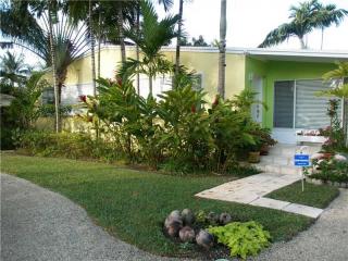 7518 55th Ave, Miami, FL 33143-5708