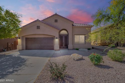 15811 Cactus Dr, Scottsdale, AZ 85268-3166