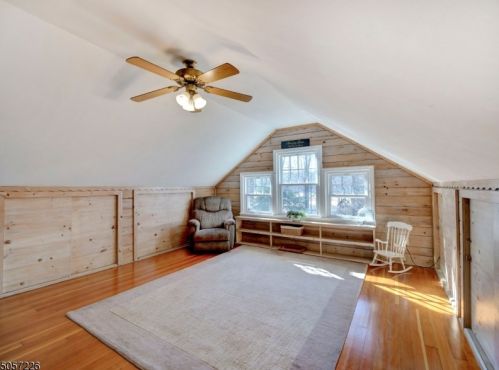 1 Hathaway Ln, Verona NJ  07044-2306 exterior