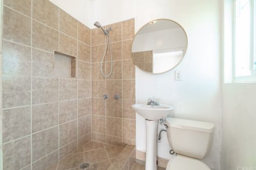 1719 Hardwick St, Long Beach CA  90807-1131 exterior