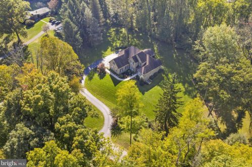 310 Hadfield Rd, Downingtown, PA 19335-4905