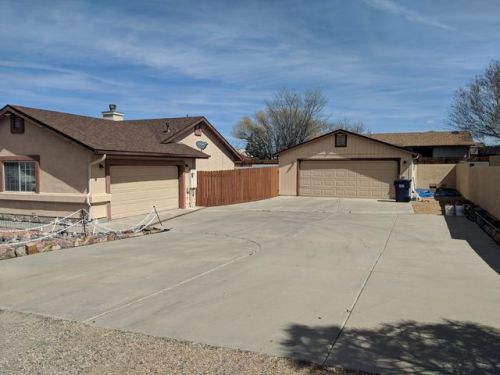 5519 Robert Rd, Prescott Valley, AZ 86314-4275