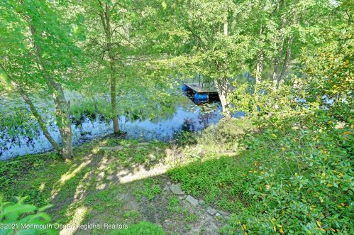 163 Taft Dr, Bricktown NJ  08724-3267 exterior