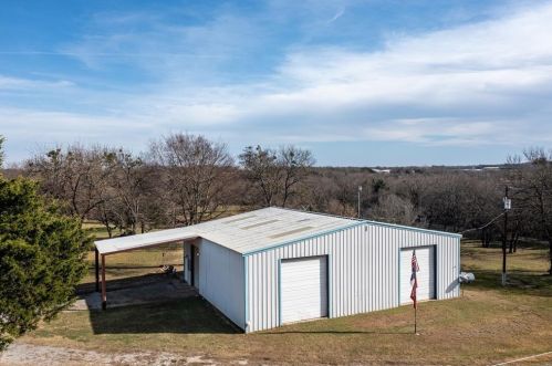 2700 Randell Lake Rd, Denison, TX 75020-1954